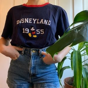 VINTAGE Disneyland tshirt
